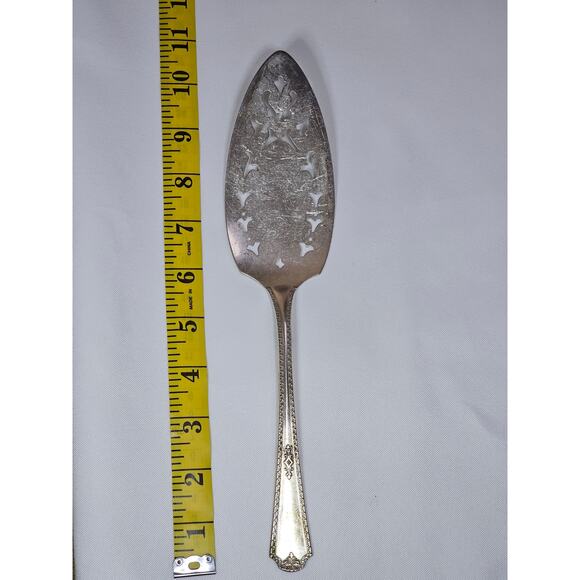 Vintage Simeon L. & George H. Rogers A1 Silverplate Pie Server Ornate Handle - Picture 13 of 13